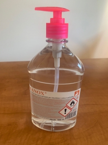 Manox na dezinfekci rukou - tekutá alkoholová dezinfekce s pumpičkou, 500 ml